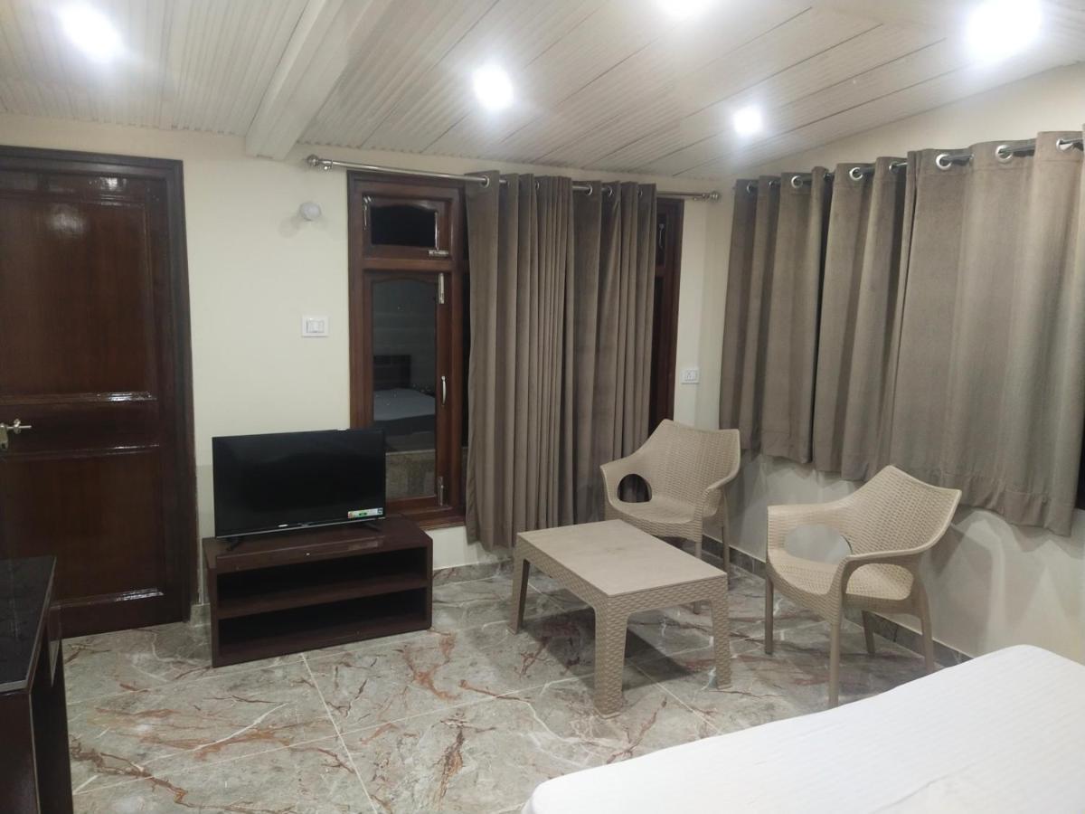 Dhanlaxmi Apartments Σίμλα Εξωτερικό φωτογραφία
